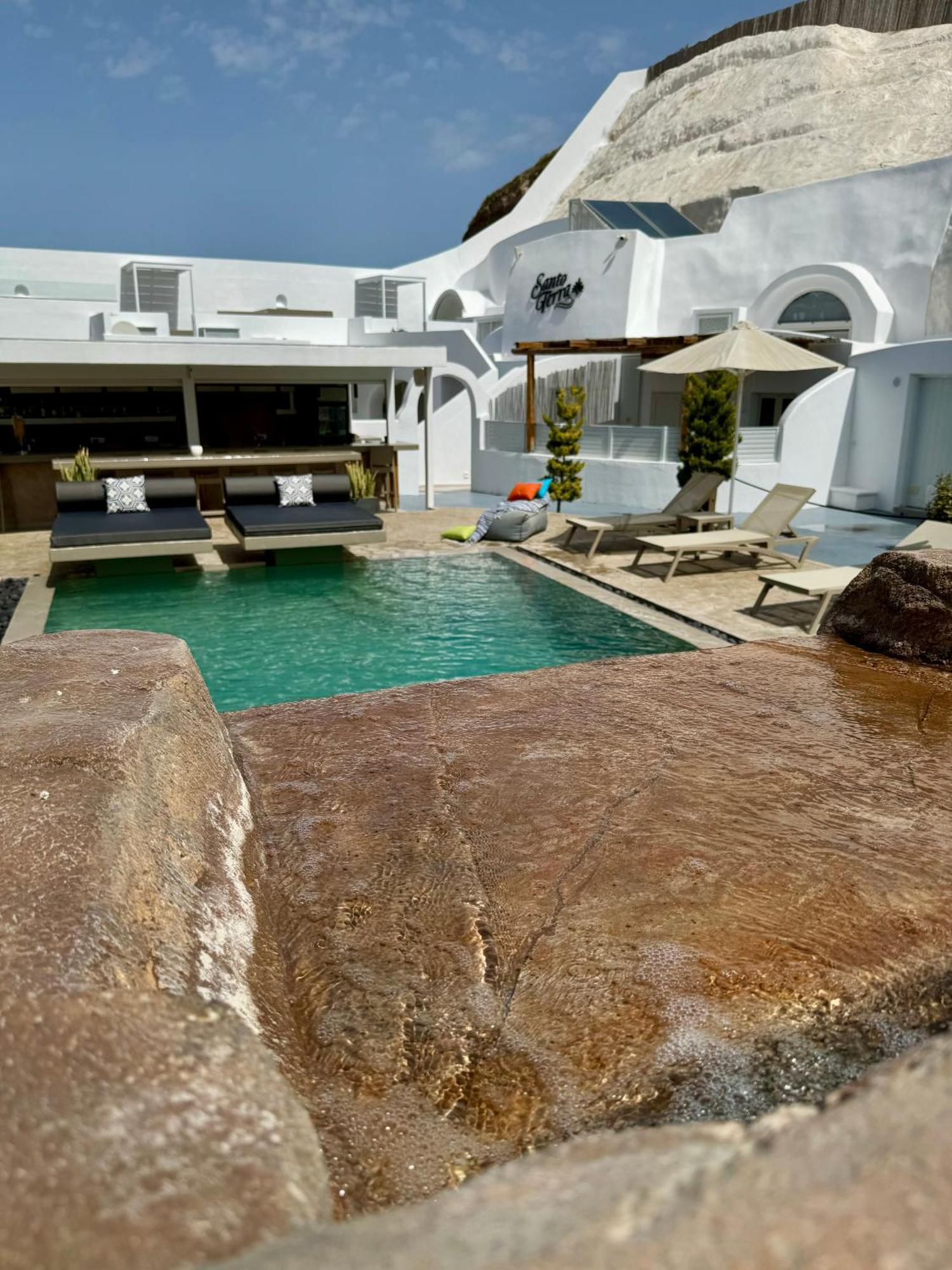 Santoterra Antigua Suites Karterádos Eksteriør billede
